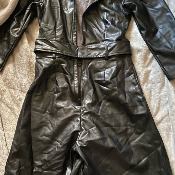 HM Elegant Black Women's romper size S like new - Picture 13 of 13